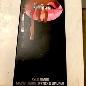 Kylie Jenner matte lipstick